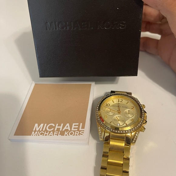 Michael Kors MK5166 Blair Gold Tone Crystals Chronograph Ladies Wrist Watch - Picture 3 of 6